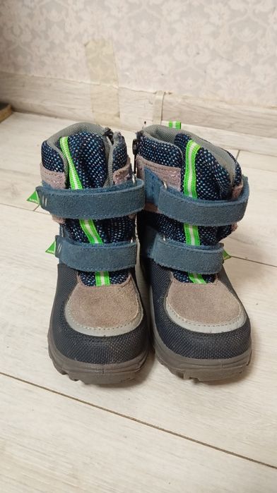 Кросівки, хайтопи (ботінки), сапожки 25-26 розмір