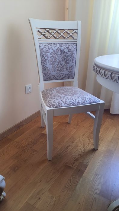 Меблі у вітальню