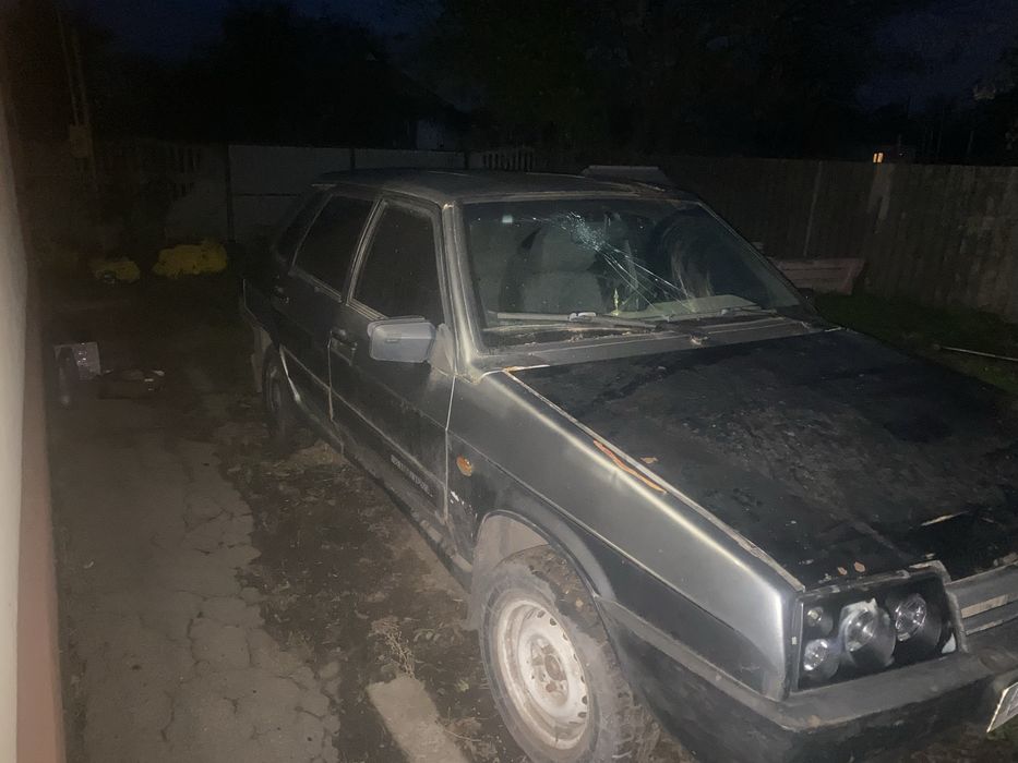 Ваз 21099 2002рік інжектор