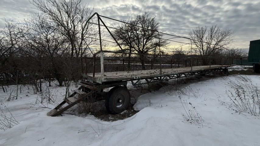 Бджоловіз платформа,павільйон