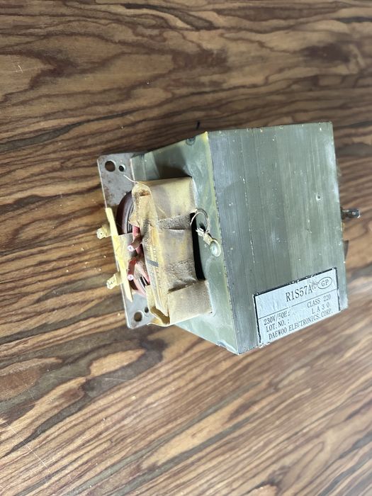 Transformator od mikrofali 700w