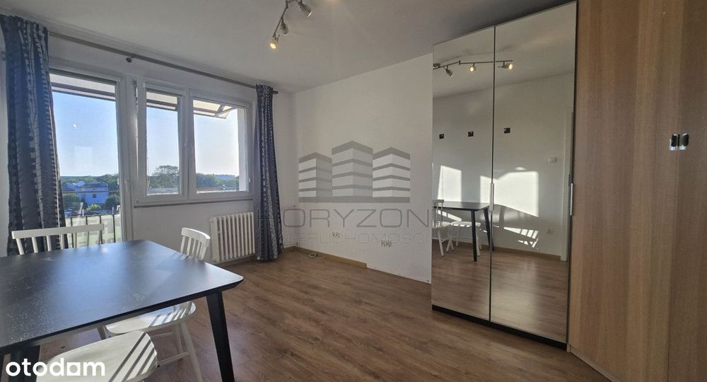 Błonie, M-4, blok IVp, balkon, nowa instalacja el.