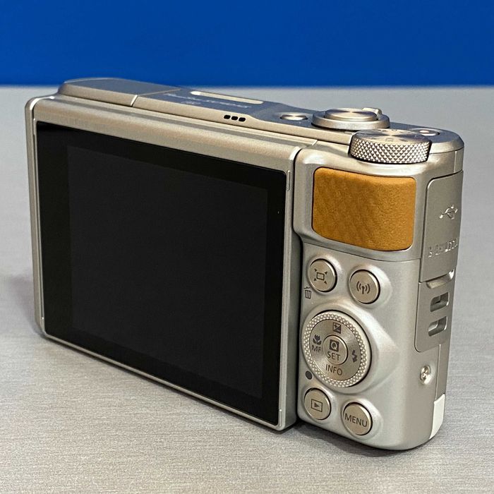 Canon PowerShot SX740 HS Lite (20.3MP) - Travel Kit - NOVA