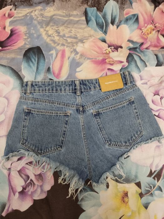 Продам джинсові шорти