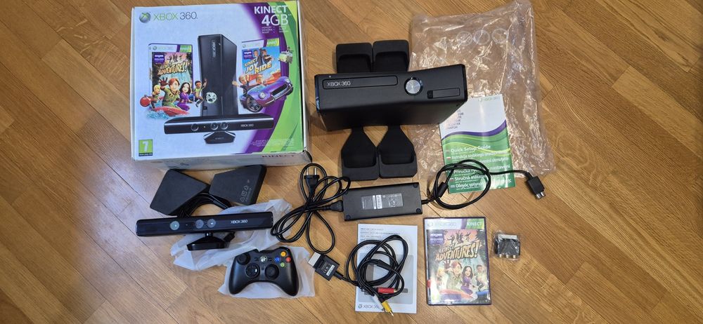 Xbox 360 S 4GB Kinect pad gra komplet pudełko bardzo dobry stan