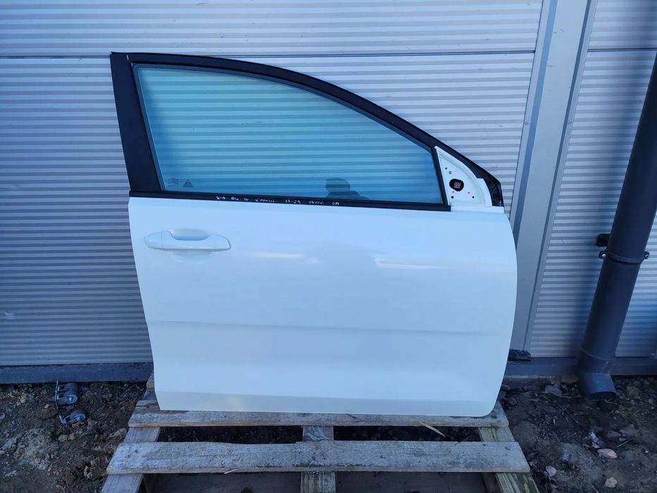 Kia Rio IV 17r 5d Drzwi  prawy przod kolor UD