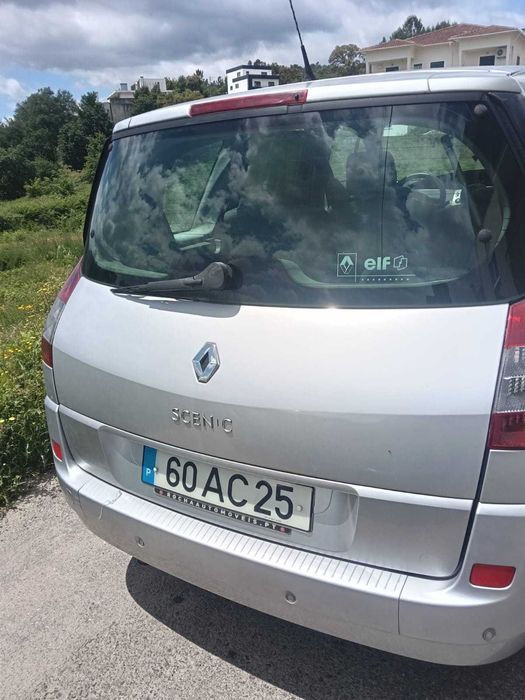 Carrinha ótima pra família