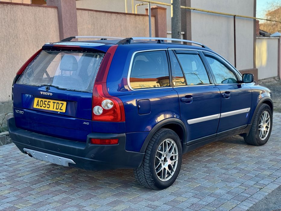 Volvo Xc90 2,4 Дизель Автомат 4х4