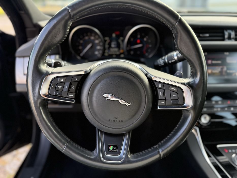 Jaguar XF R-Sport 2.0 d Auto
