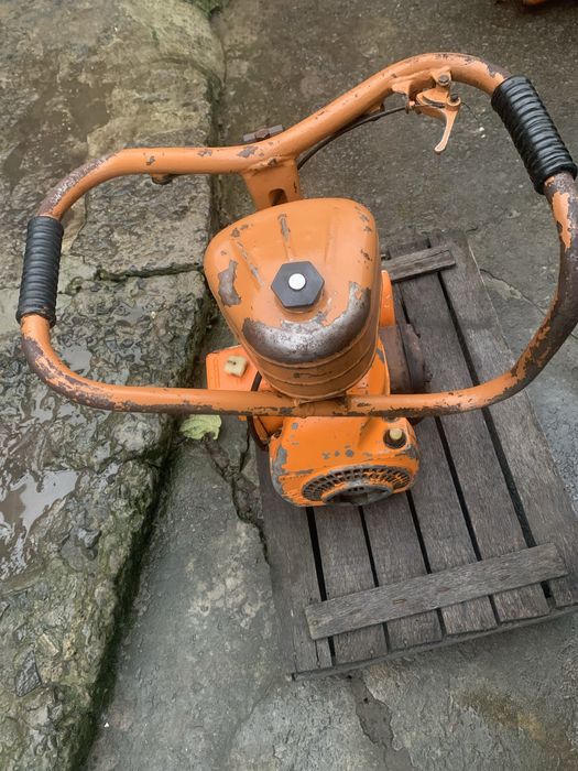 Продам бензопилу урал дружба