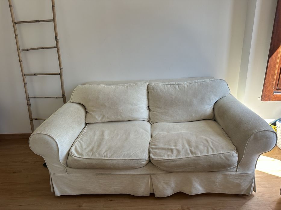 Sofa 3 lugares , bom estado