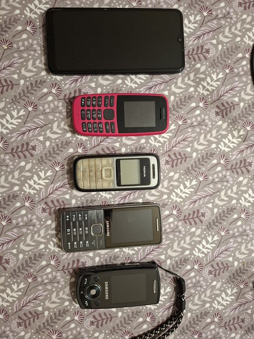 Мобільний nokia samsung