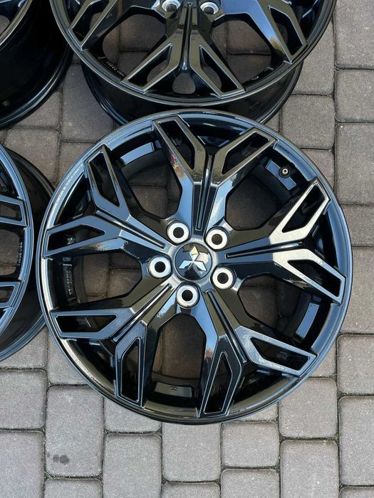 Oryginał alufelgi Mitsubishi 5x114,3 18 CZUJNIK Outlander ASX CZARNE