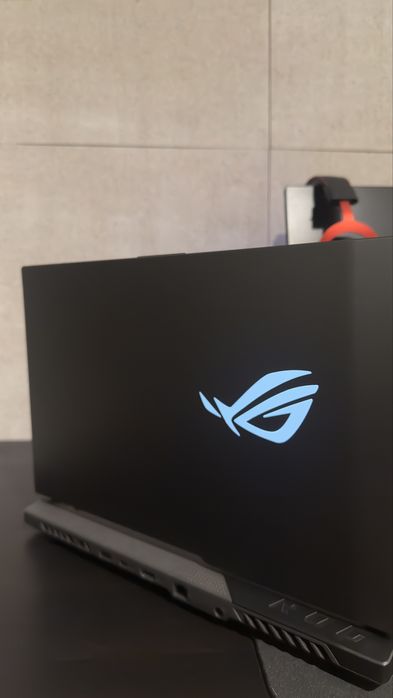Portátil Gaming Asus Rog Strix G15