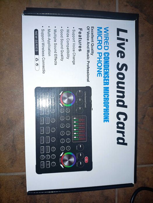 Micro com modificador de voz