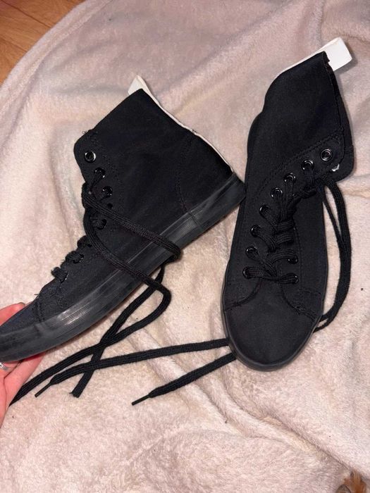 Buty damskie sportowe