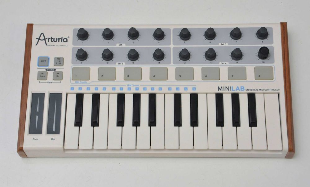Arturia Mini Lab - Controlador/ sintetizador USB/midi