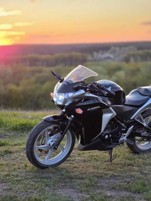продам honda cbr 250r 2 ключа