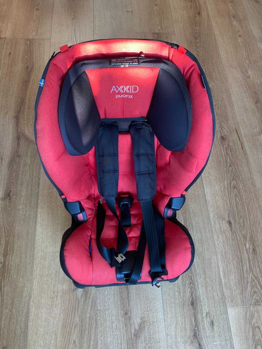 Fotelik Axkid Duofix 9-25kg czerwony