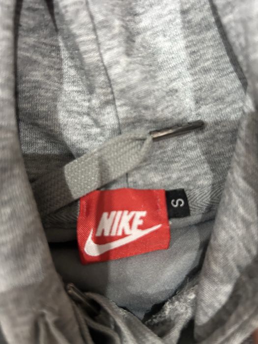 Dres nike szary