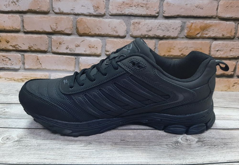 Нубуковые чёрные кроссовки Bona  913D  47.48p