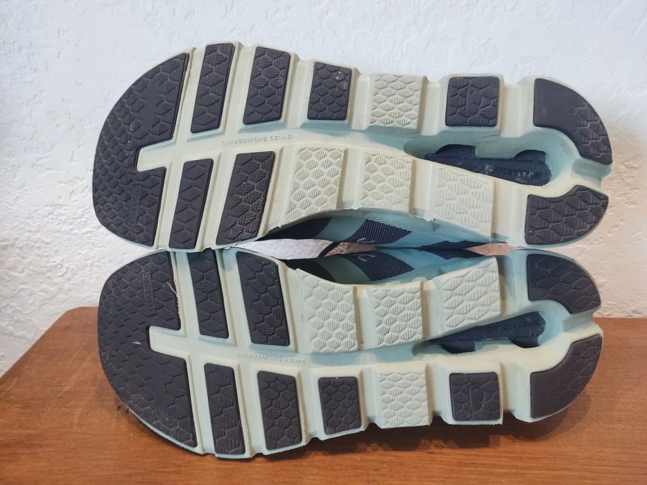 On Cloudrunner 2  розмір 41