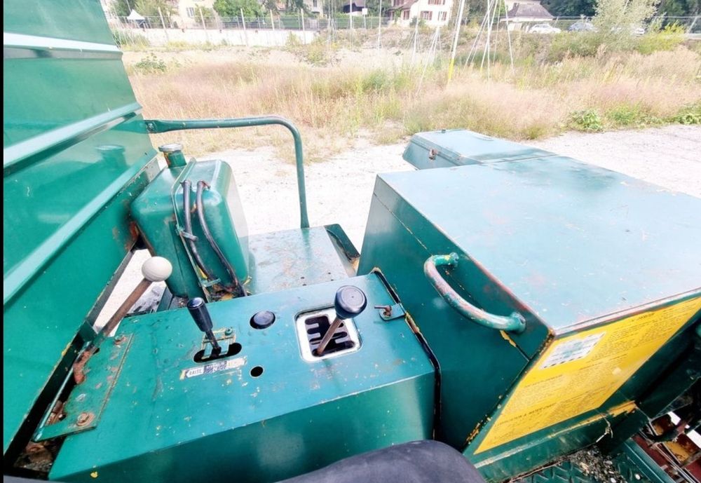 Dumper 8x8, 2 T basculante