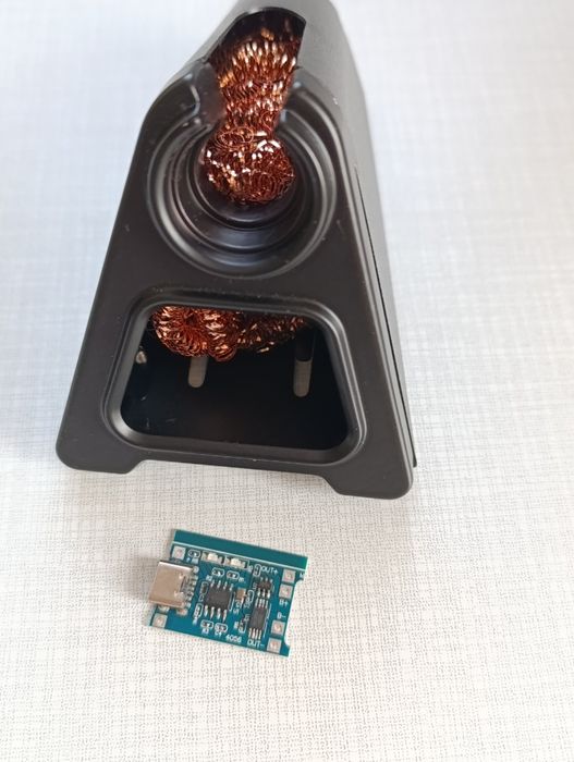 Підставка для паяльника JCD 820.В подарунок модуль 4056 USB Type -C.