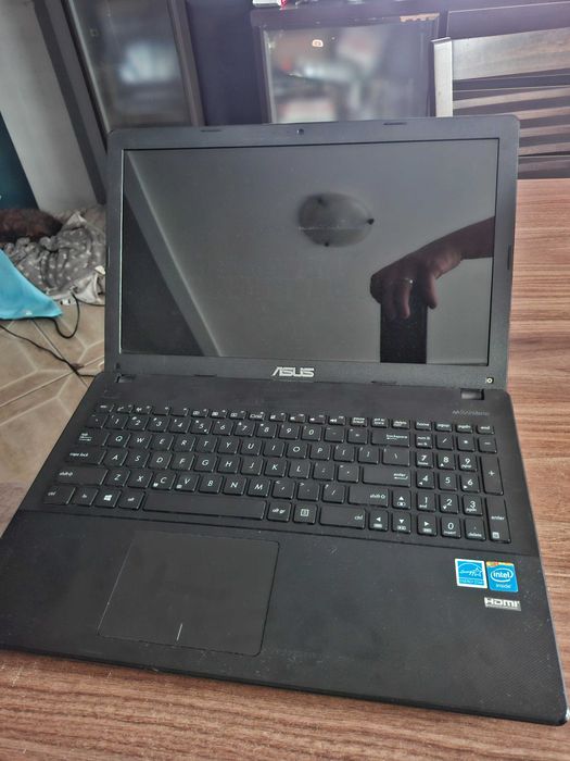 Pakiet laptopów uszkodzonych 5 szt