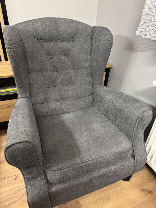 Dwa fotele typu uszak