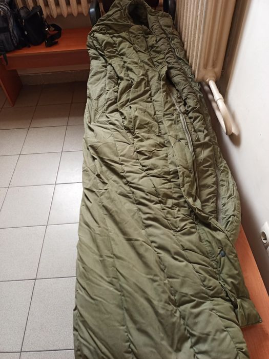 Канадский военный спальный мешок