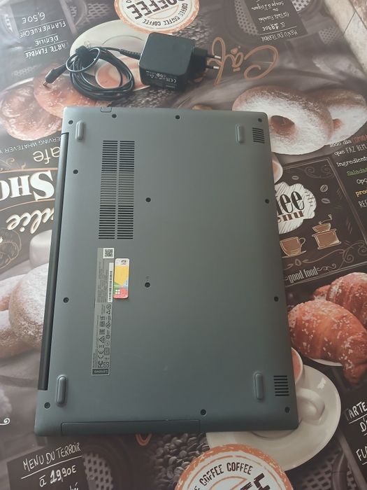 Ноутбук 15.6 FULL HD LENOVO 320 Intel i3 6006U DDR4 8GB  SSD 120GB +HDD 320GB