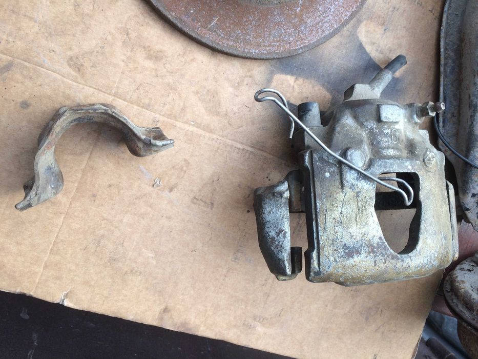 Форд ескорт МК 4  ходова  ( до 90 року)