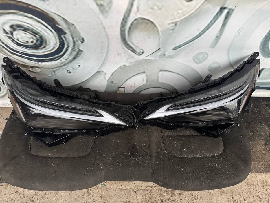 Lexus NX2 фари передні 4 лінзи система Blade Scan 22-25 року