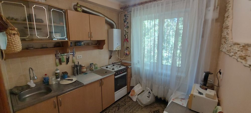 Продаєтся 1к.к ЮТЗ
