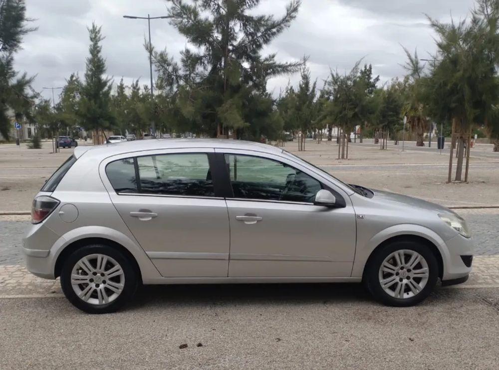 Opel Astra 1.7 CDTI Cosmo