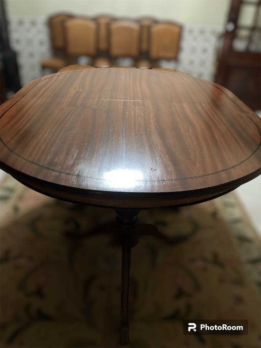 Mesa Extensível e 6 cadeiras estofo pele - Vintage em Perfeito Estado