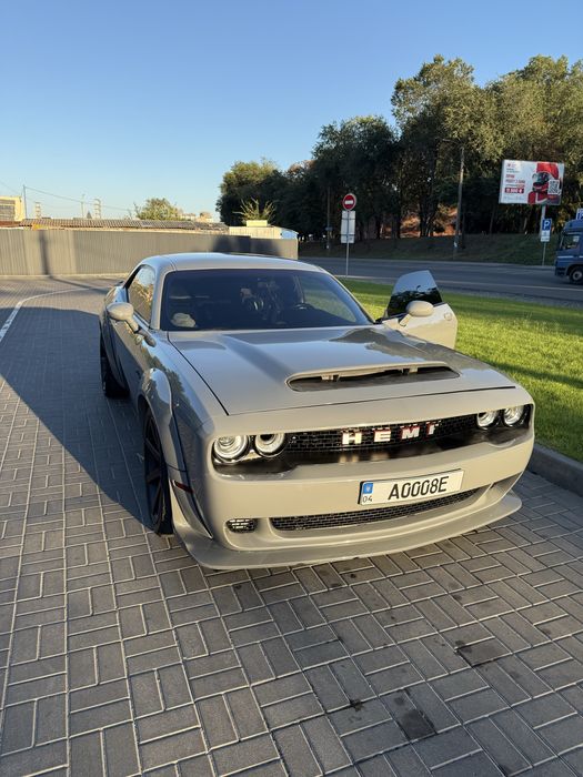 Dodge Challenger 5.7 Hemi (Demon Look)
