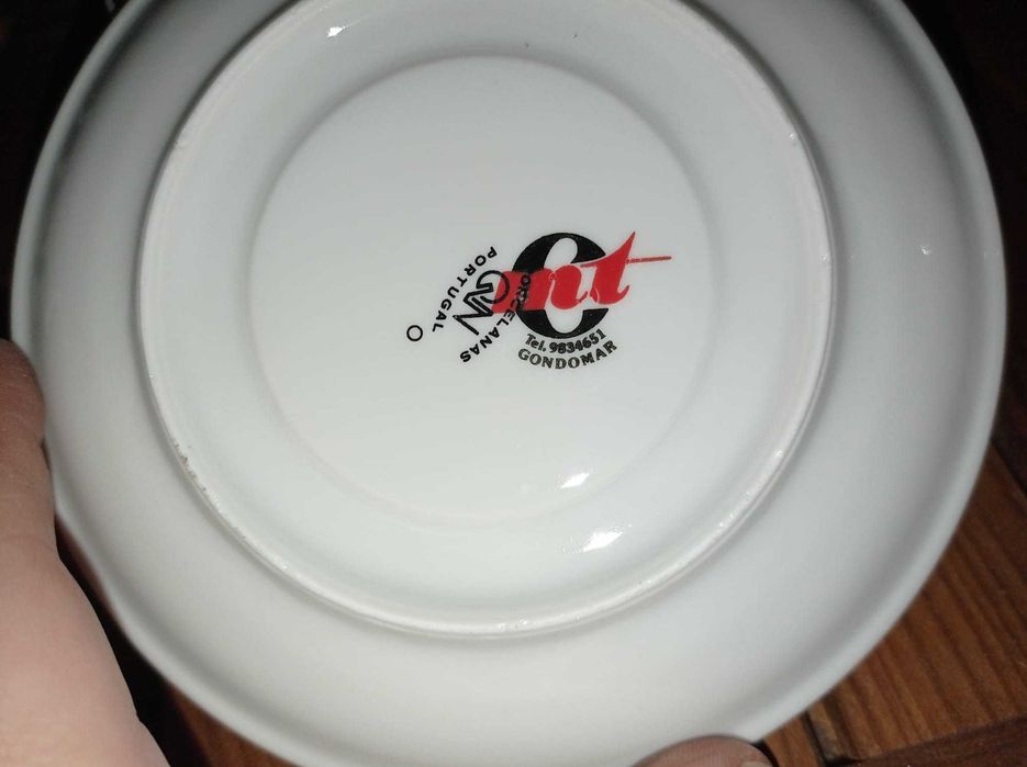 Serviço de chá em porcelana