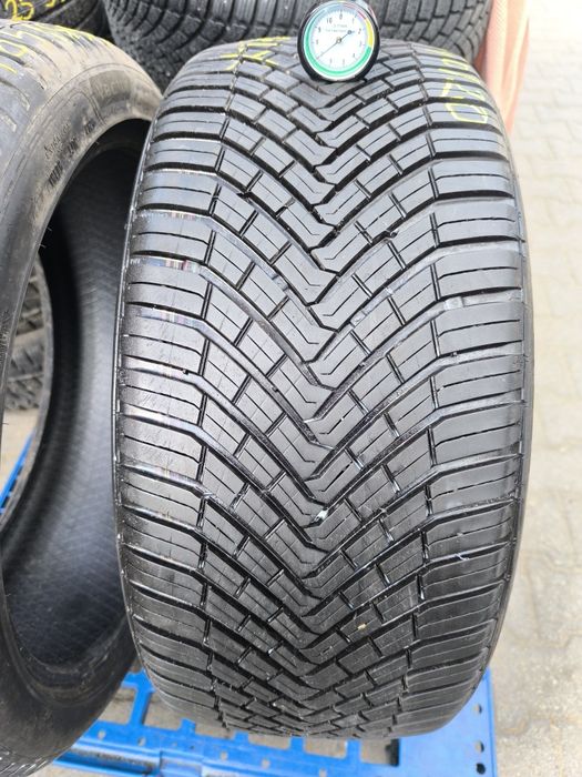 Opona Continental Allseason contact 255740/20 pojedynka