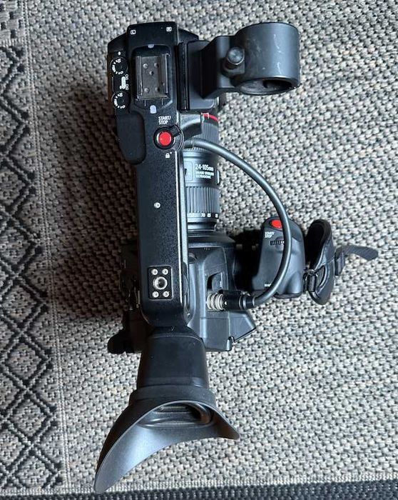 Câmera de filmar/vídeo Canon C100 Mark II - muito estimada