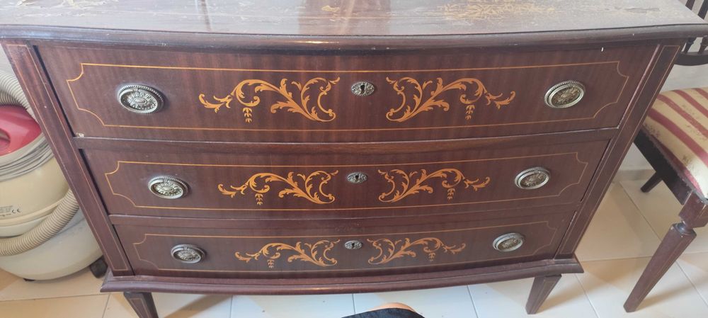 Mobília de quarto estilo Dona Maria