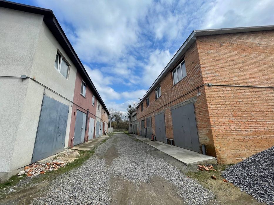 Продам гараж 2-х поверховий