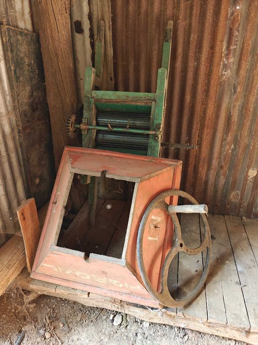 Máquina de esmagar uvas - vinho