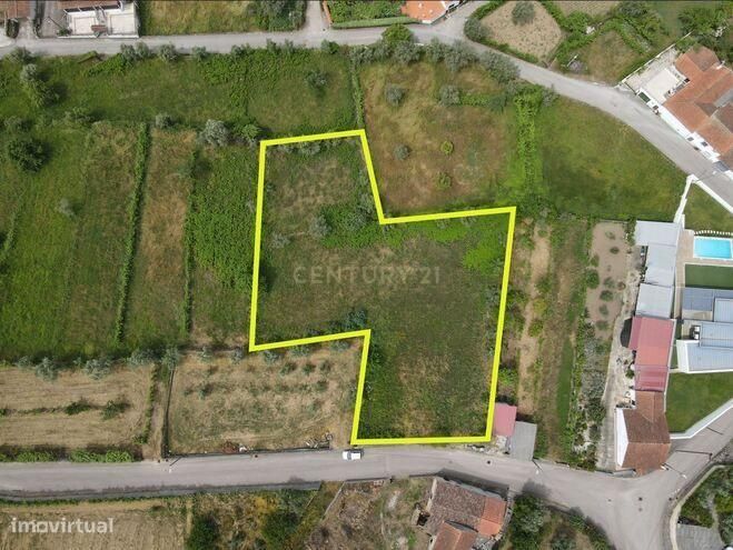 Land for construction with excellent views in a quiet location