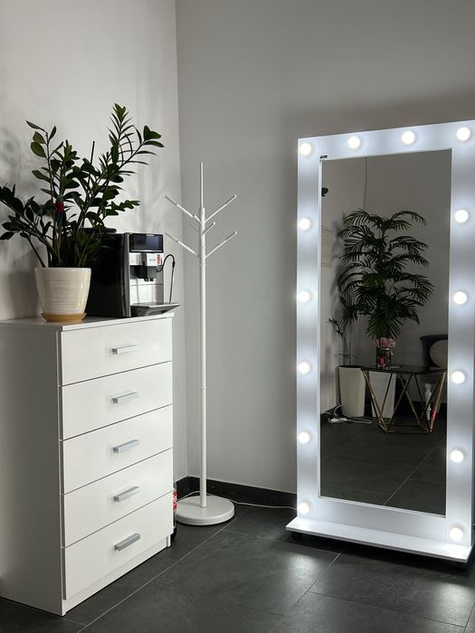 Оренда робочого місця / Столика / КУШЕТКА / ВІННИЦЯ