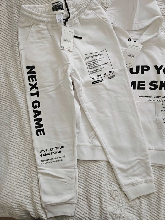 Спортивный костюм на мальчика C&A(Германия),р.140