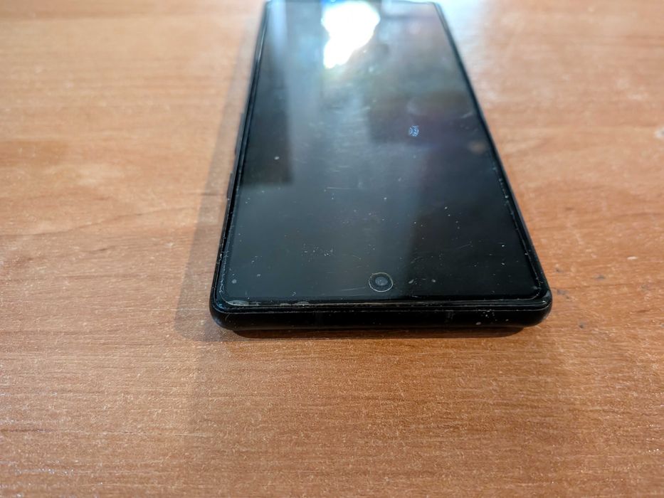 Smartfon Google Pixel 6a