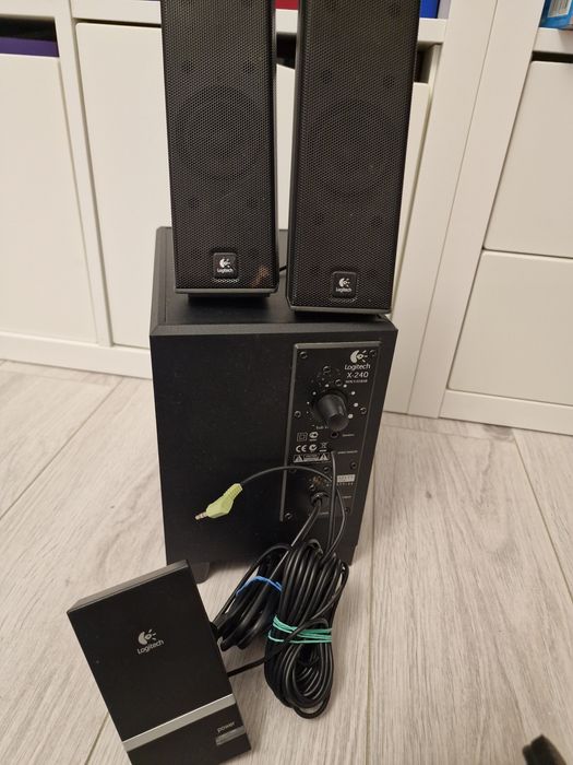 Głośniki 2.1 Logitech x 240