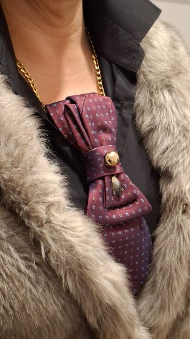 Krawatka, naszyjnik prezent na Dzień Kobiet, na Dzień Babci